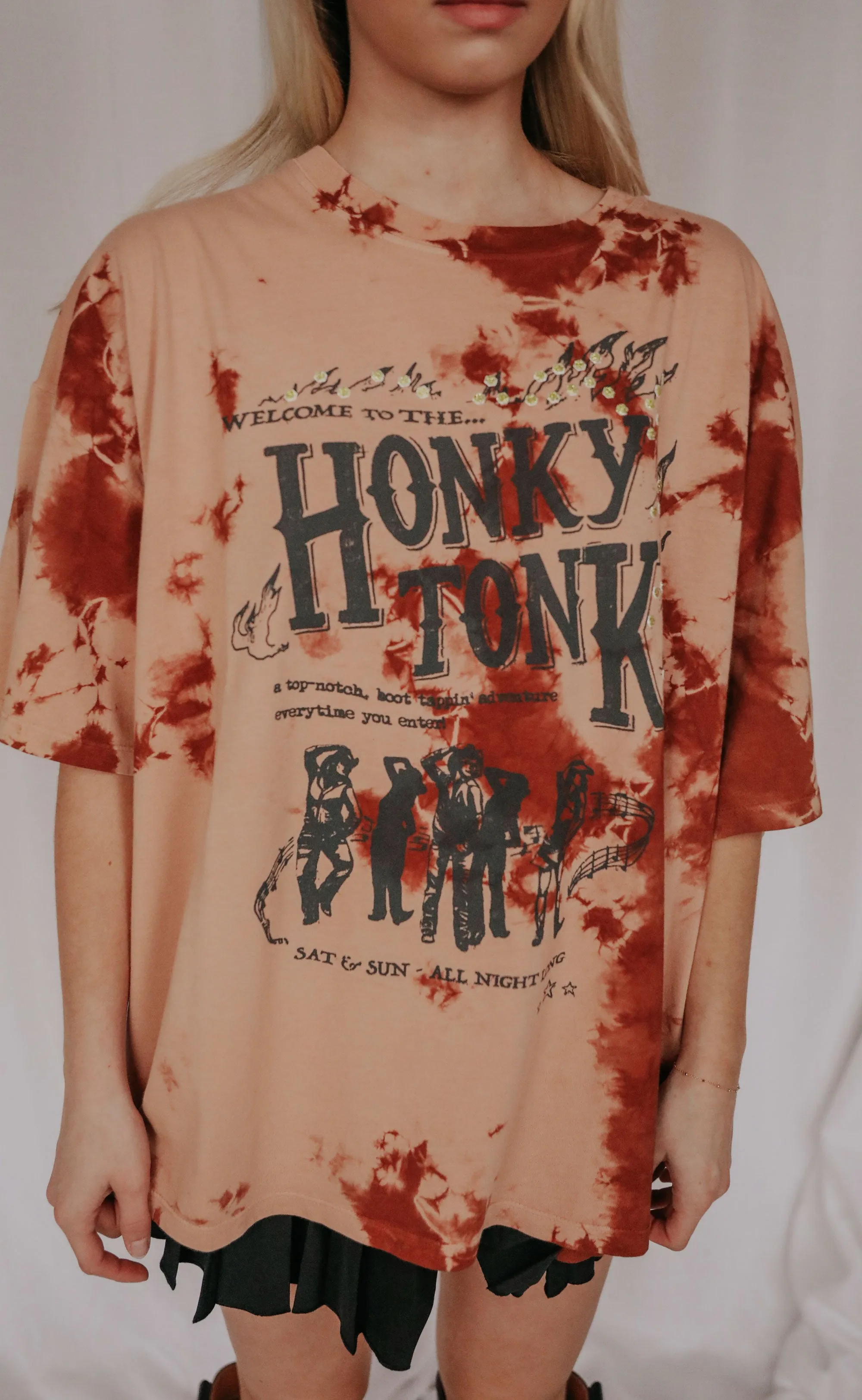 daydreamer: honky tonk one size tee